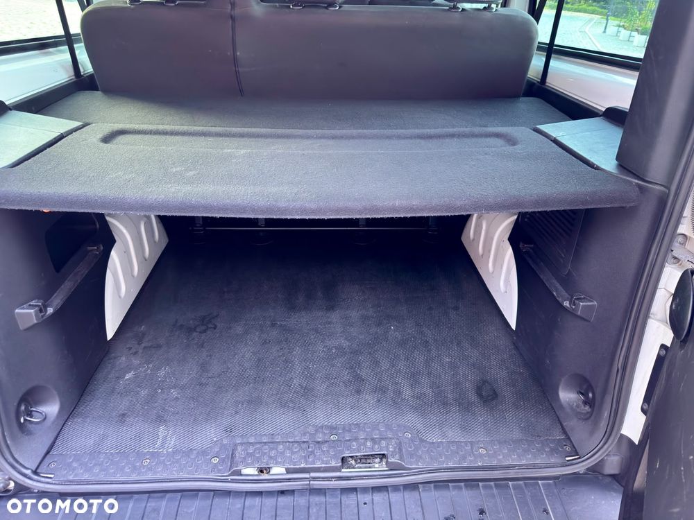 Renault Trafic - 15