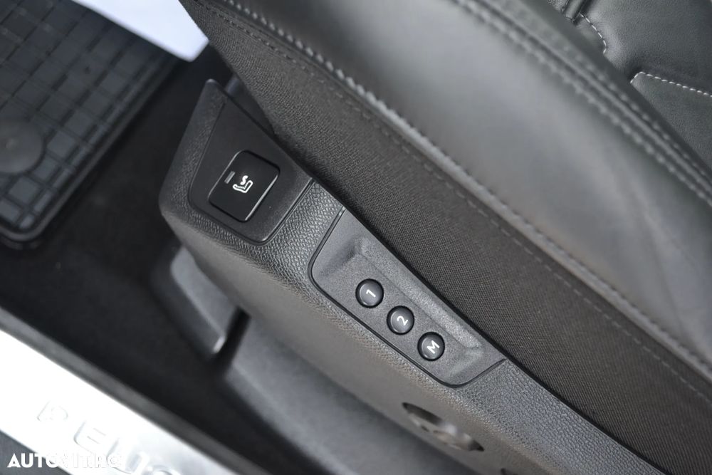 Peugeot 3008 PHEV EAT8 4X4 GT Pack - 13