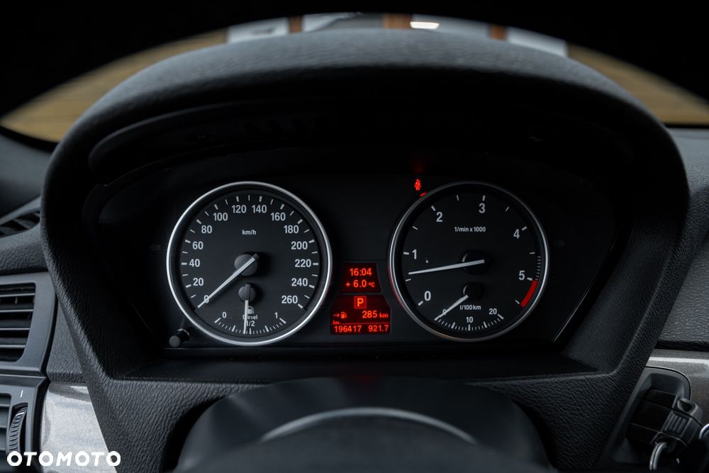 BMW X5 xDrive40d - 27