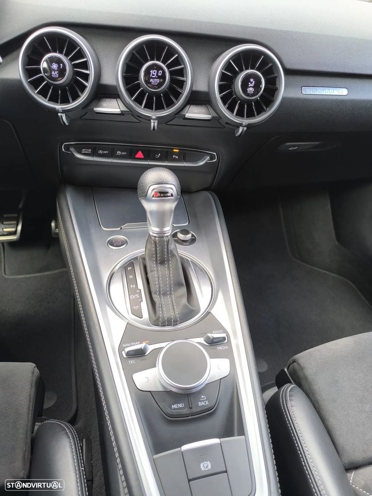 Audi TT Coupé 45 TFSI quattro S tronic - 12