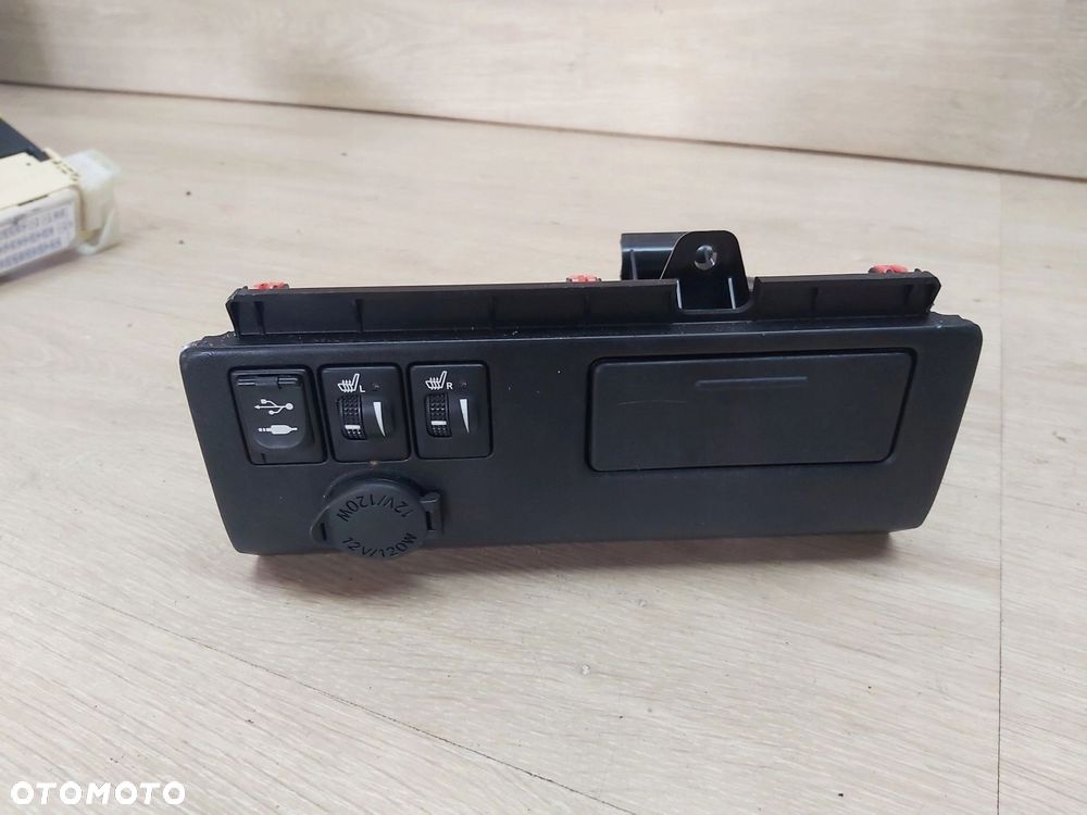 TOYOTA Sienna XL30 LIFT cupholder szuflada na kubki gniazdo usb grzanie - 2