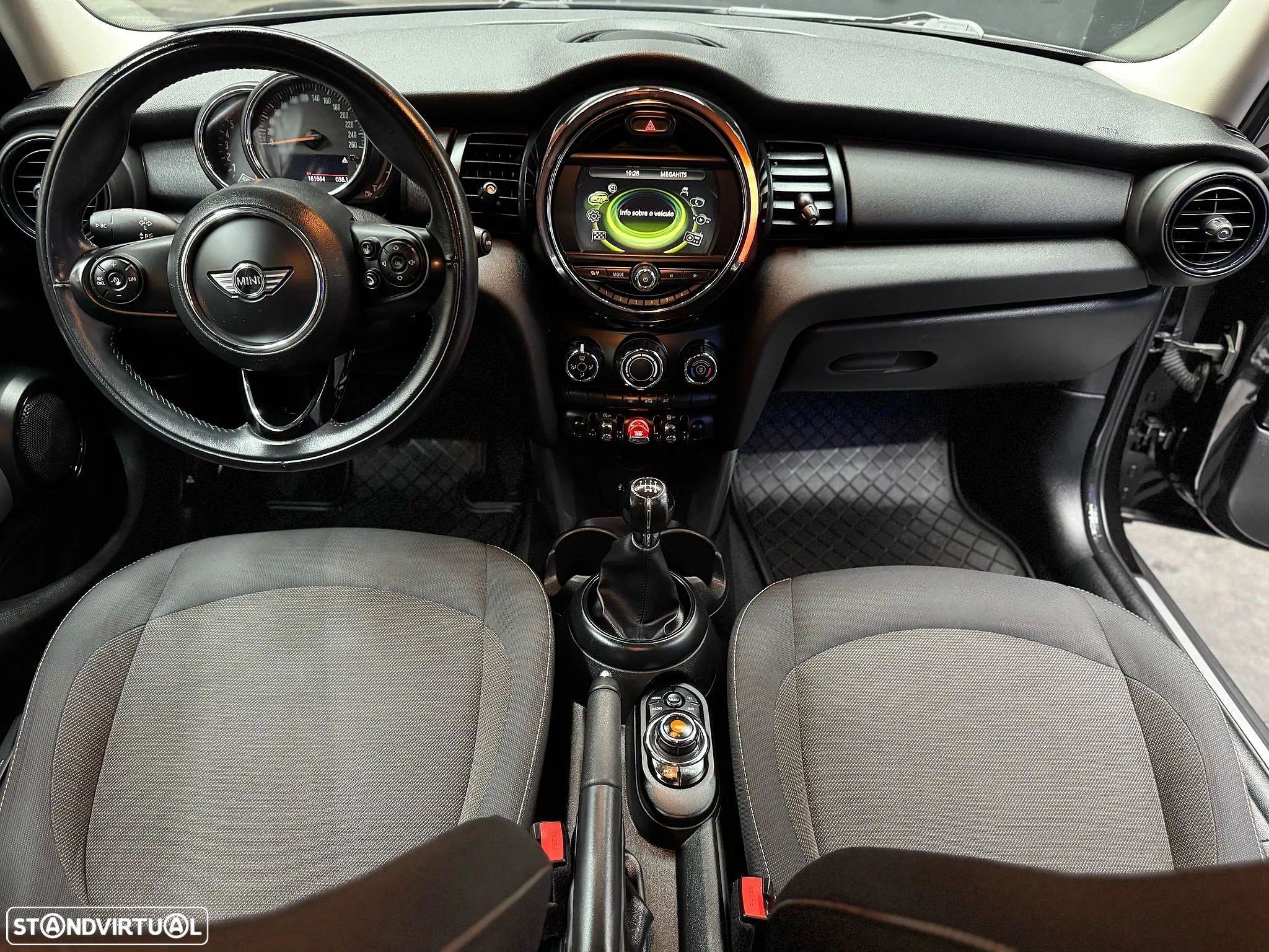 MINI 5 Portas Cooper D - 8