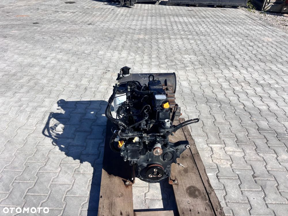 Silnik Yanmar 4TNV88 - 2