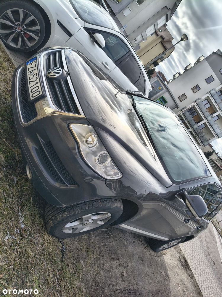 Volkswagen Touareg - 19