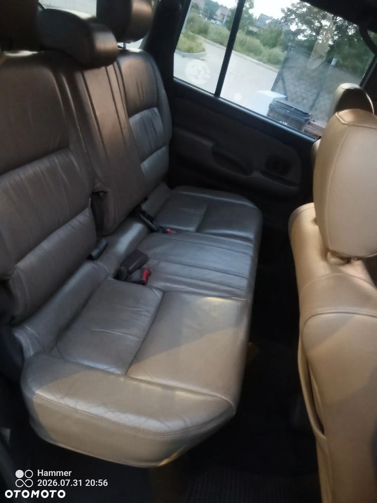 Toyota Land Cruiser - 11