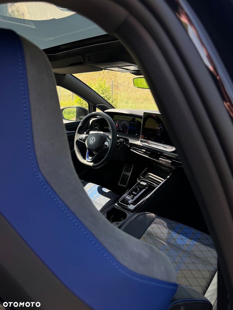 Volkswagen Golf 2.0 TSI 4Motion R Black Edition DSG - 28