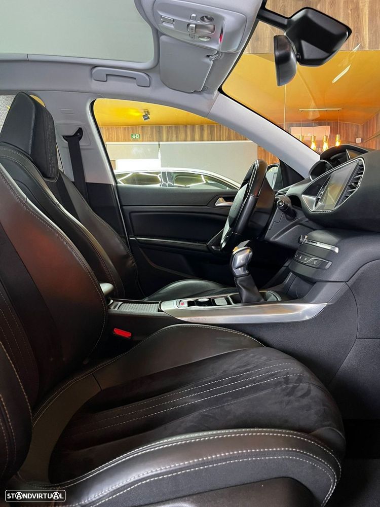 Peugeot 308 - 13