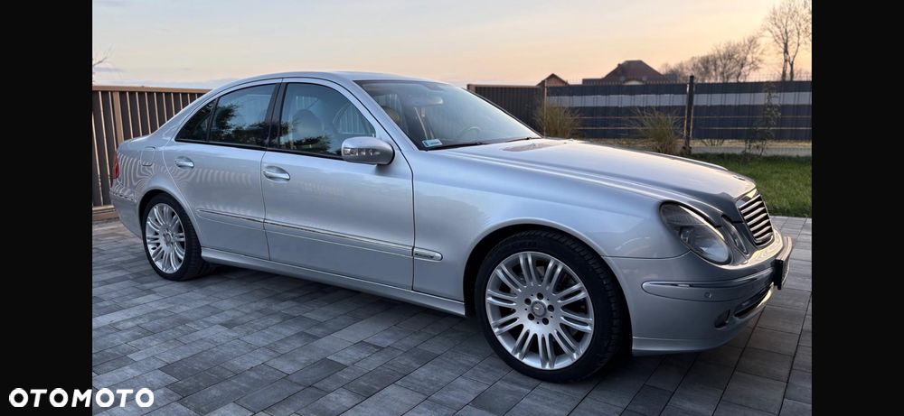 Mercedes-Benz Klasa E - 19