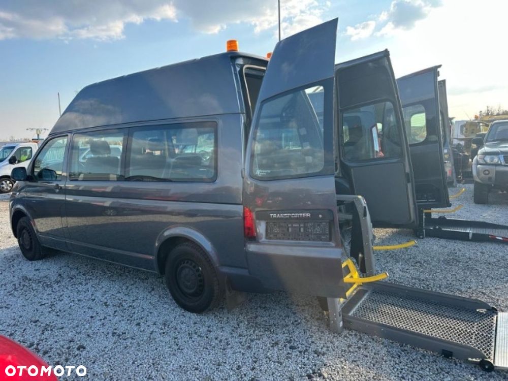 Volkswagen Transporter - 1