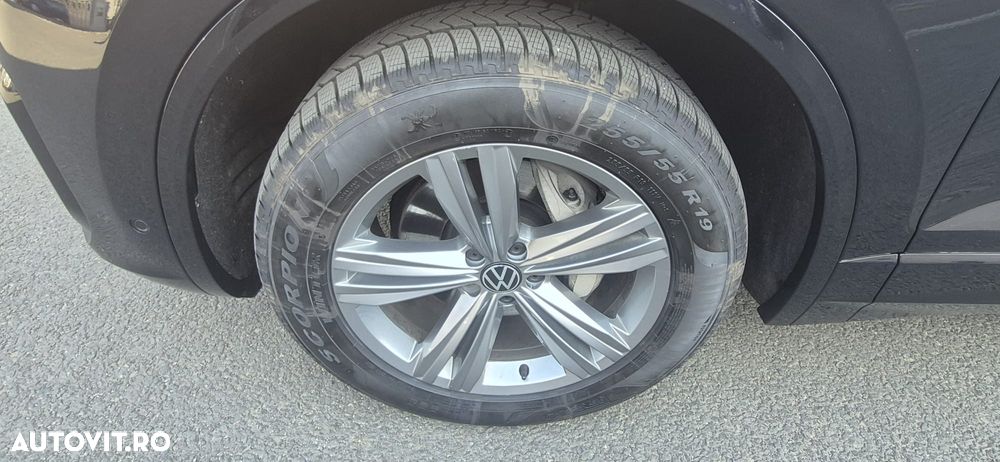 Volkswagen Touareg - 22