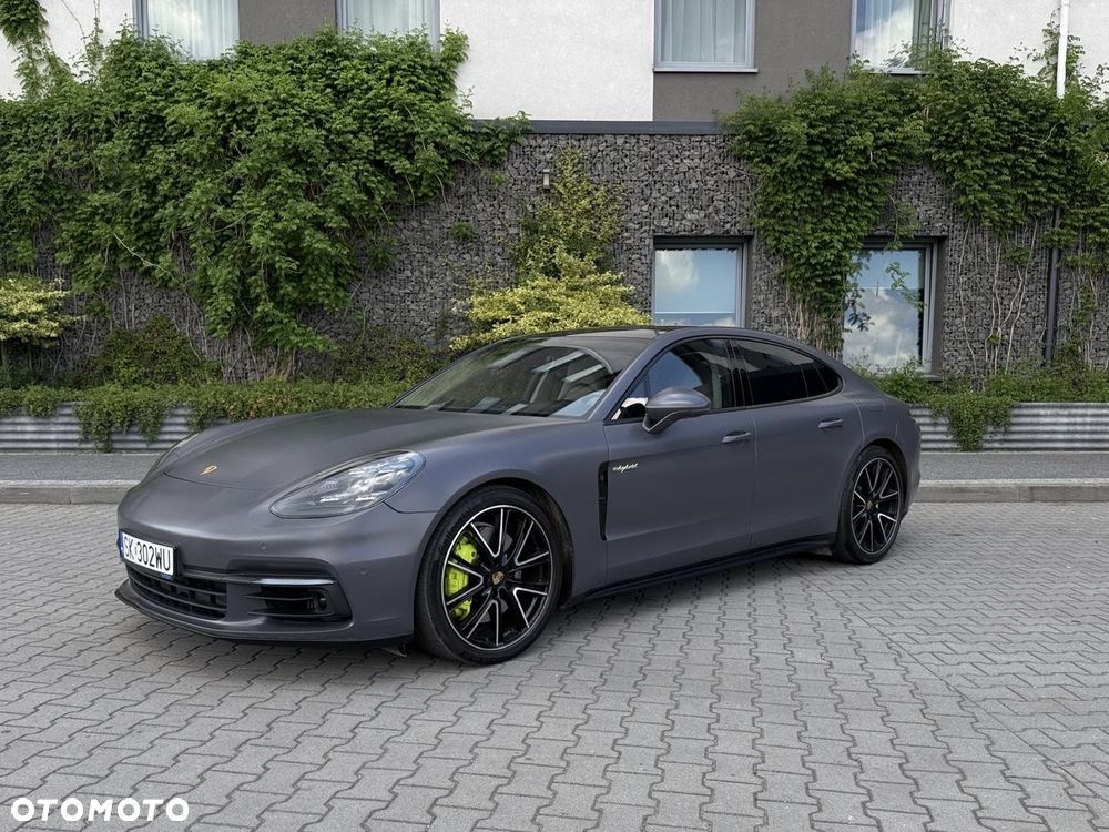 Porsche Panamera 4 E-Hybrid Executive - 1