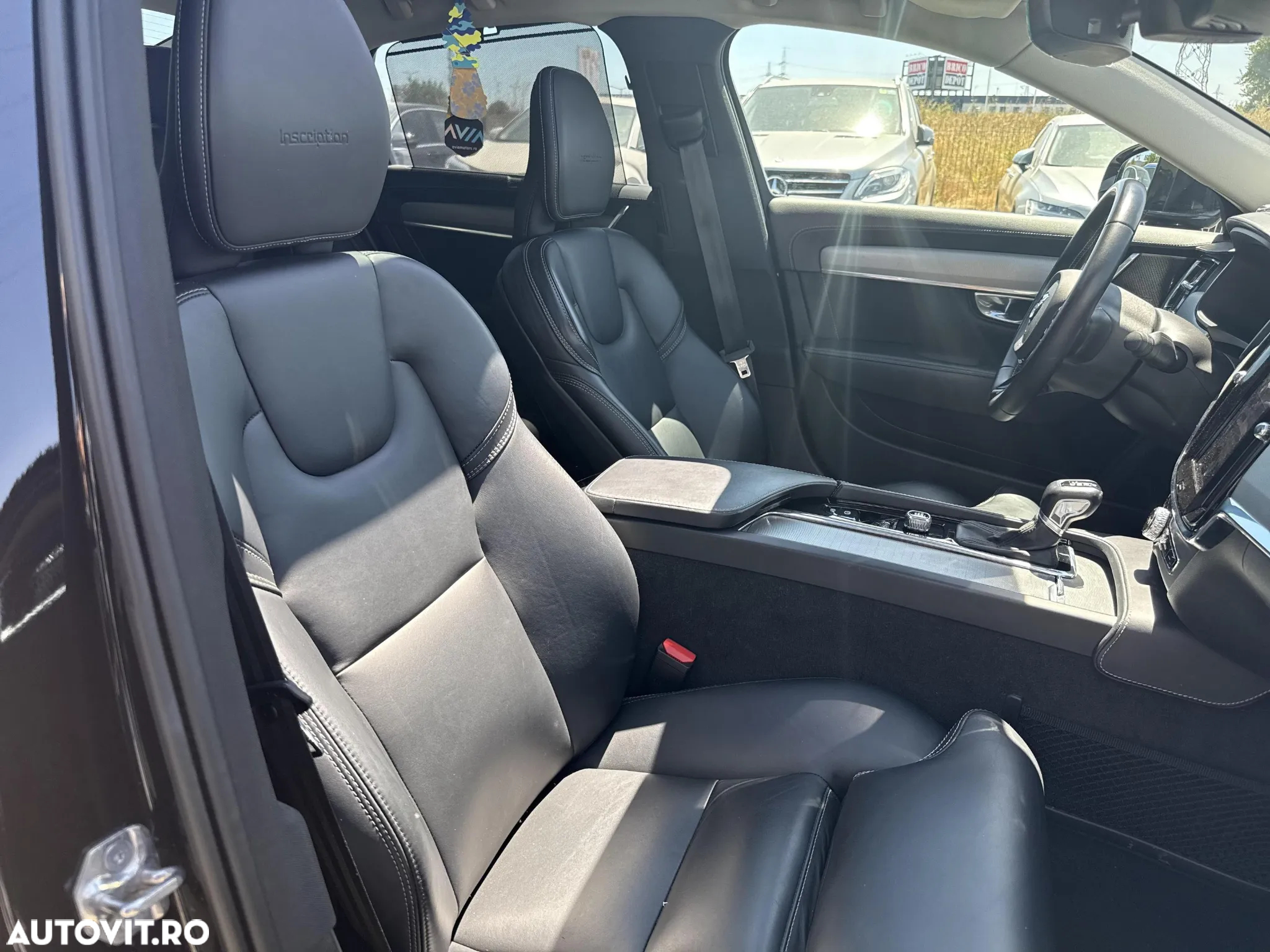Volvo S90 D5 AWD Geartronic Inscription - 28