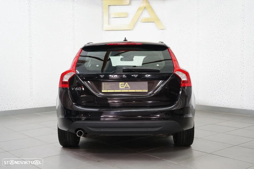 Volvo V60 1.6 D2 Momentum Eco - 5