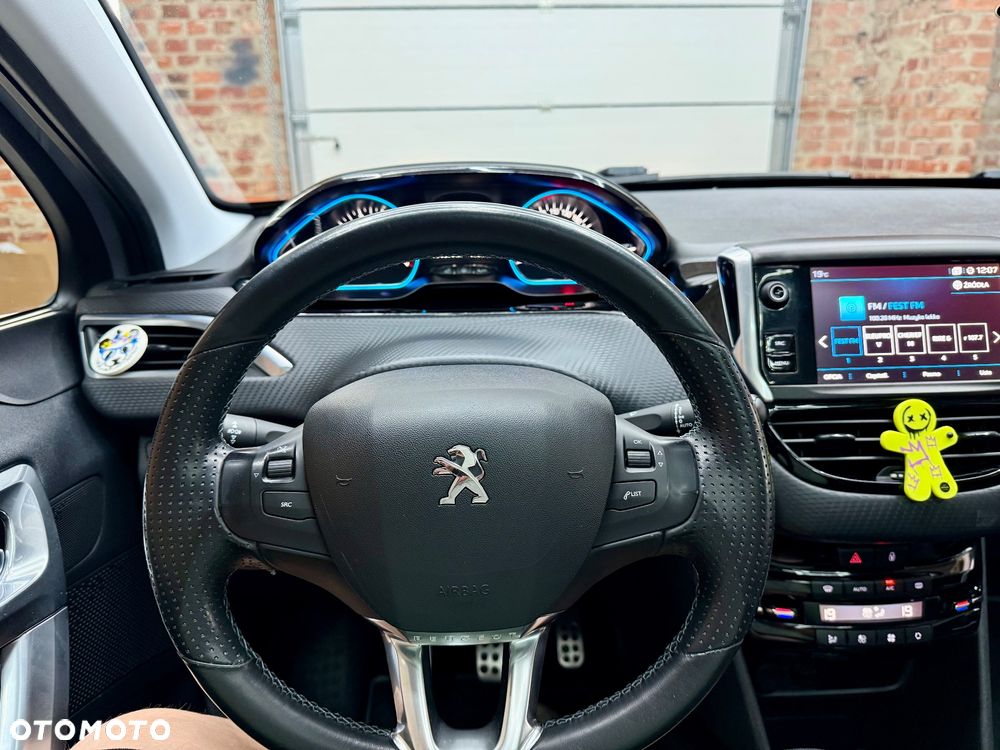 Peugeot 2008 1.2 Pure Tech Crossway S&S - 24