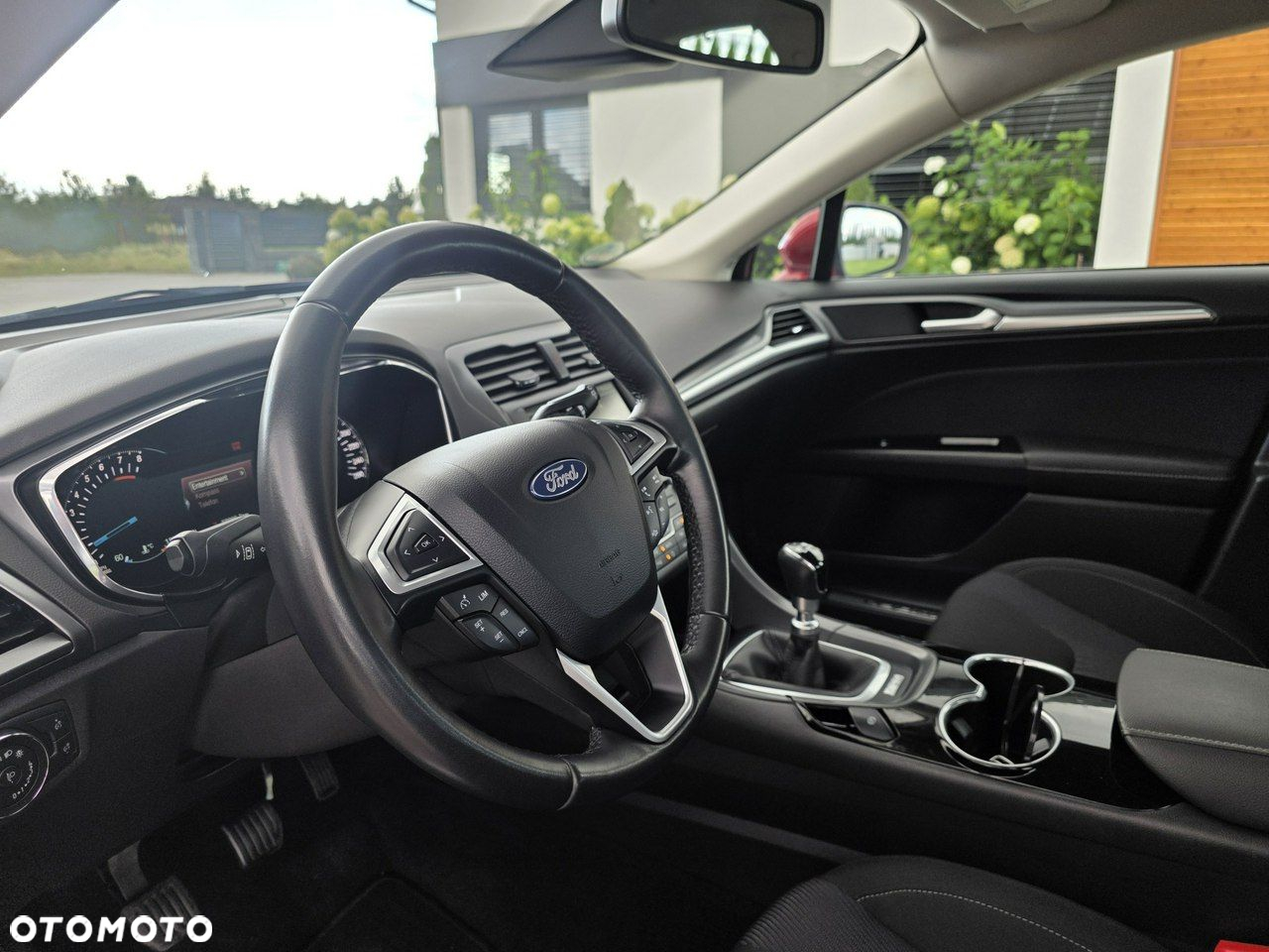Ford Mondeo - 25