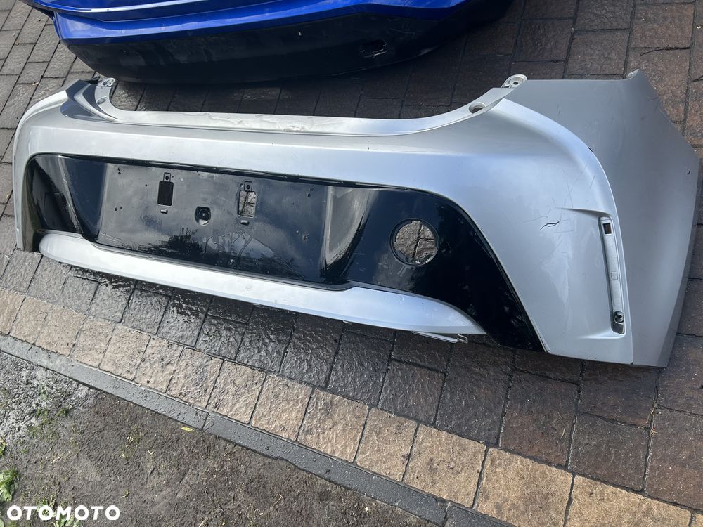 corolla e21 hb zderzak tył 1f7 pełny bd org - 3