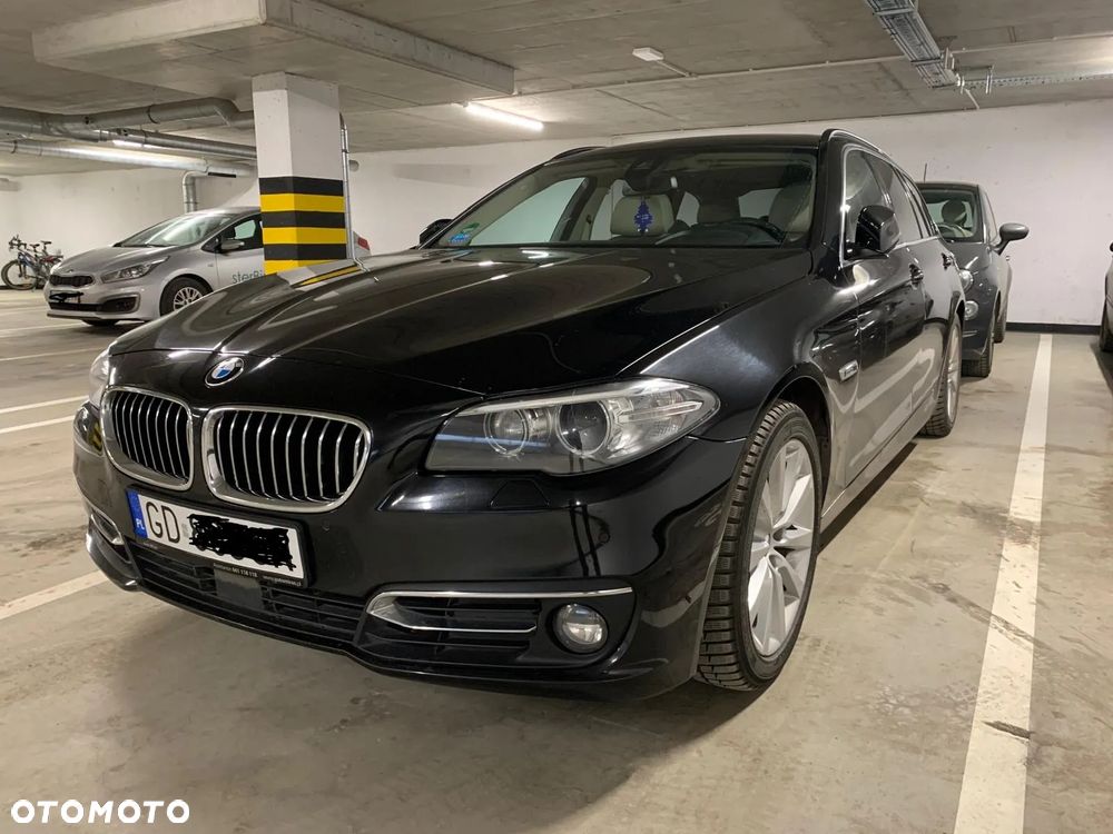 BMW Seria 5 525d xDrive Sport-Aut Luxury Line - 1