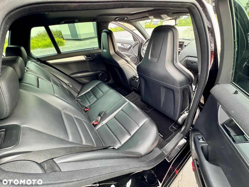 Mercedes-Benz Klasa C 63 AMG 7G-TRONIC - 9