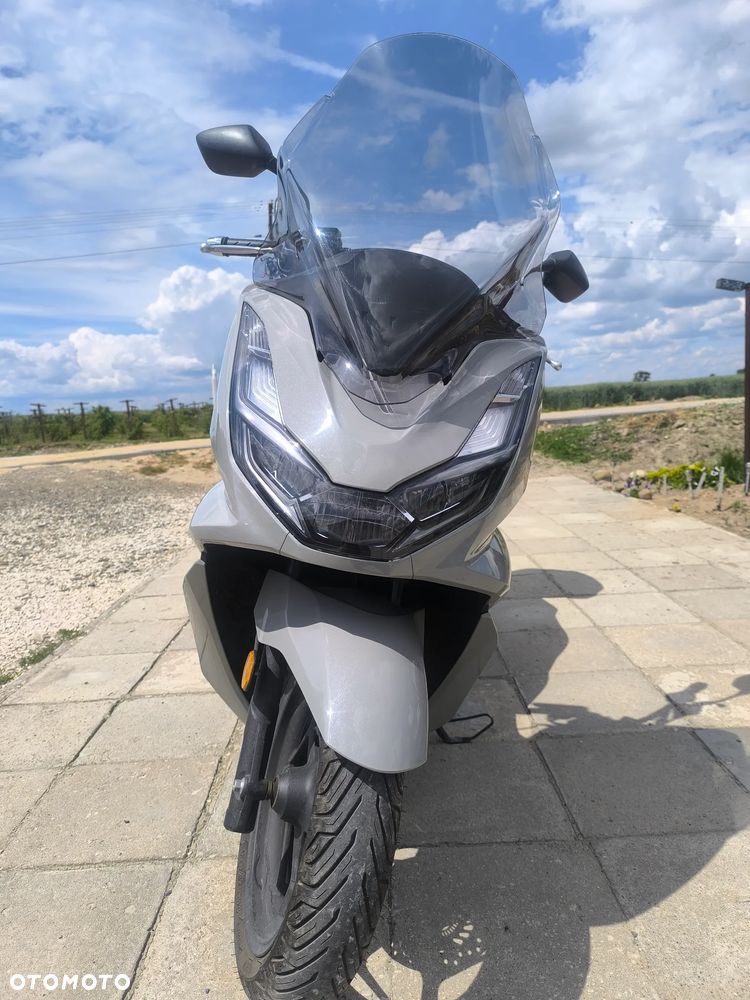 Honda PCX - 9