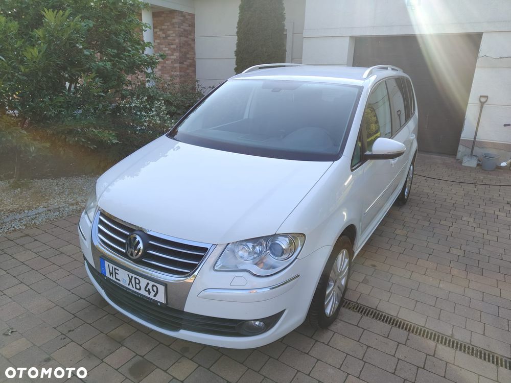 Volkswagen Touran 2.0 TDI DPF Highline DSG - 3