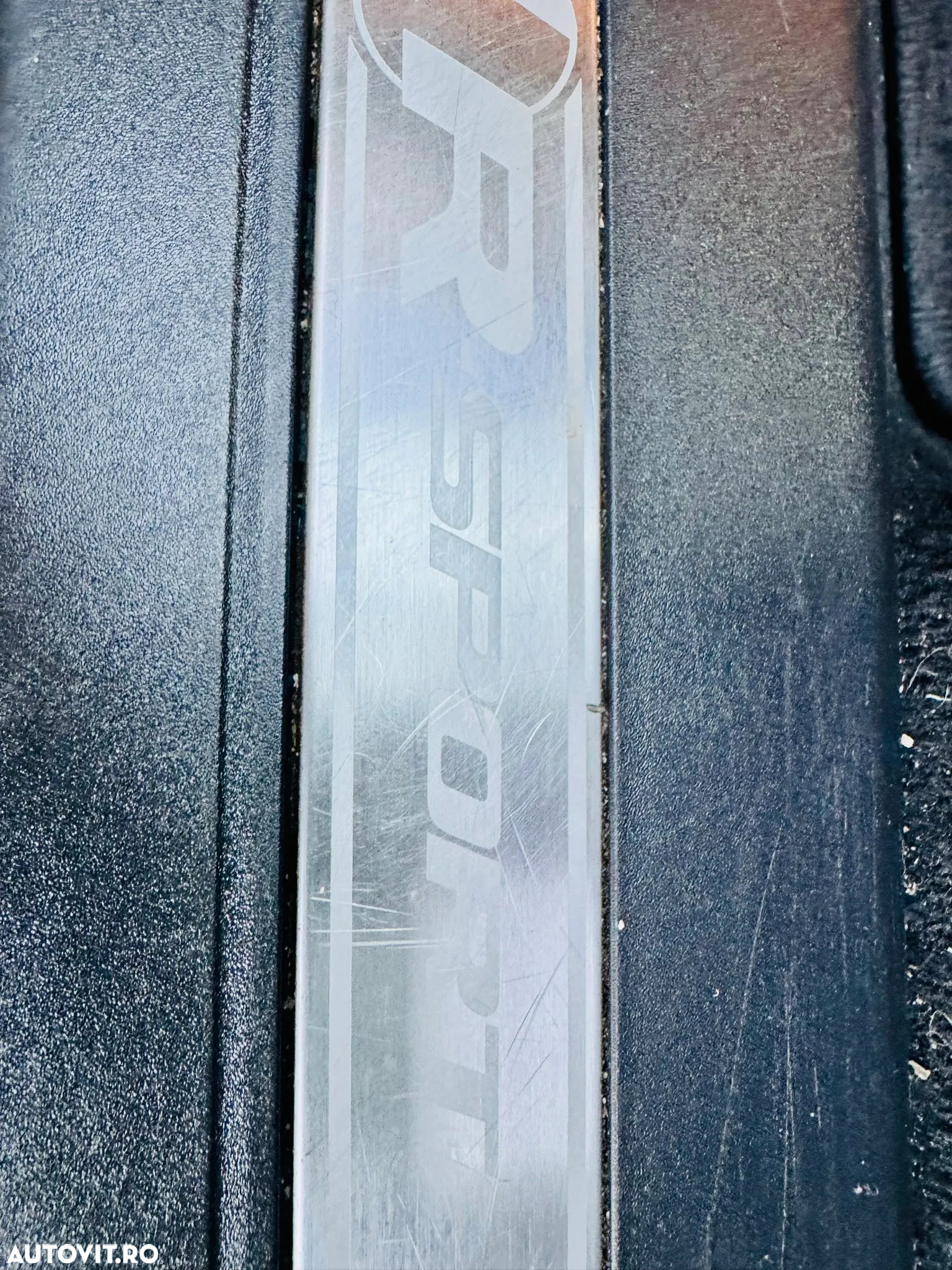 Jaguar F-Pace 20d AWD R-Sport - 16