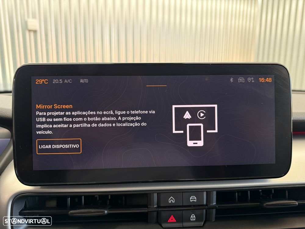 Jeep Avenger 1.2 e-Hybrid Summit DCT — fotografia 16
