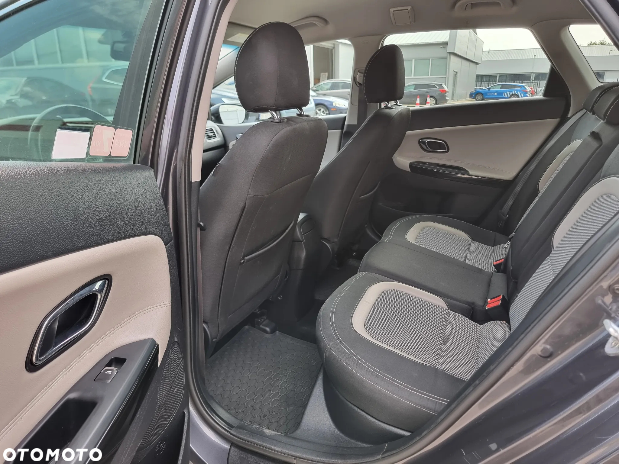 Kia Ceed Cee'd 1.6 CRDi L - 10