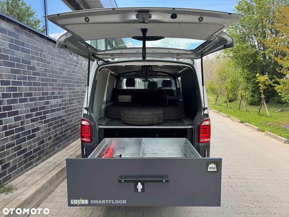 Volkswagen Transporter - 24
