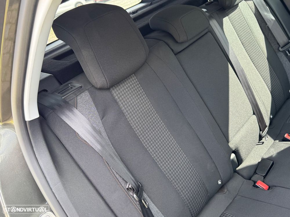 Peugeot 3008 1.5 BlueHDi Active Pack - 24