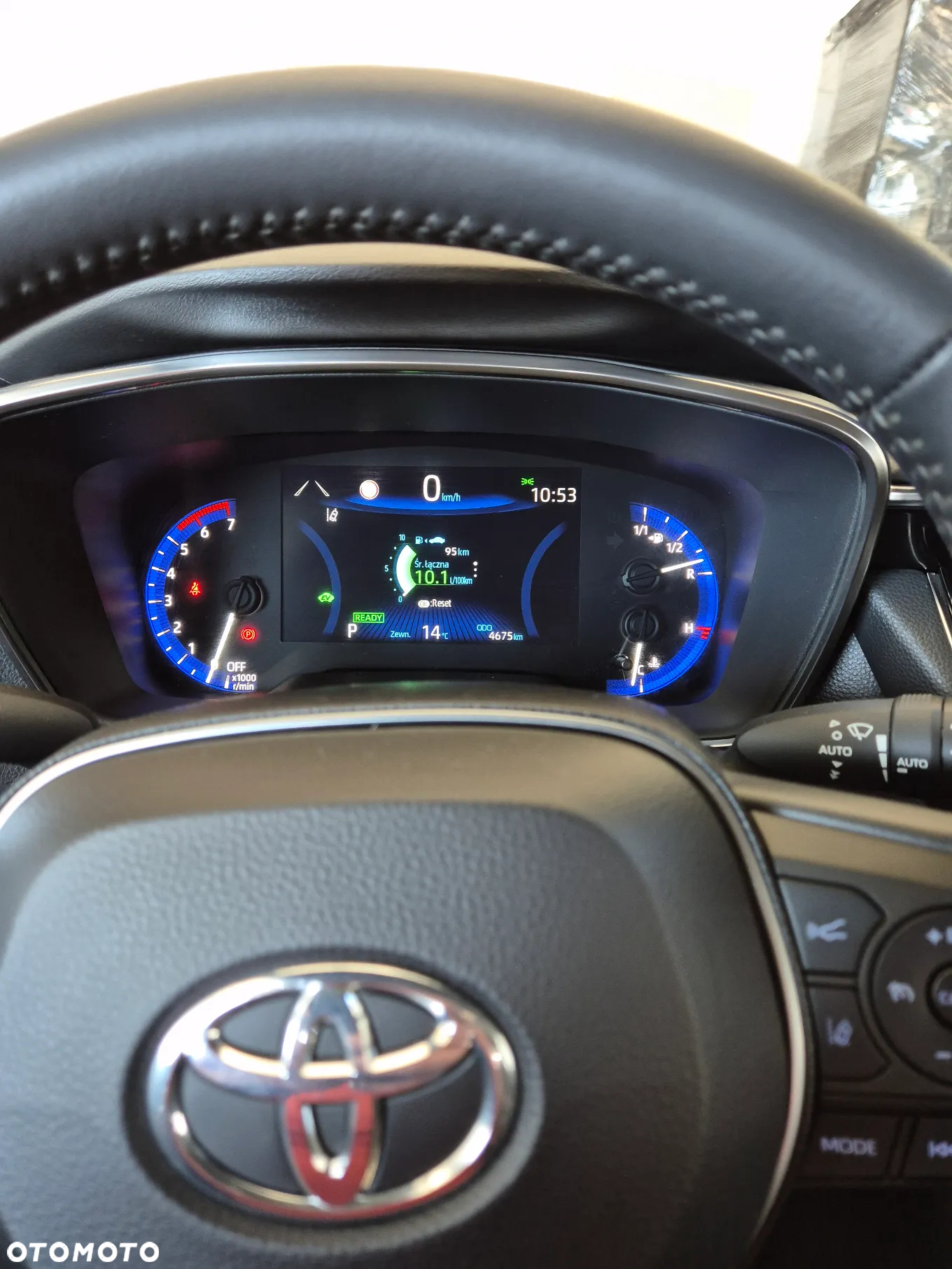 Toyota Corolla ver-1-8-hybrid-style - 21