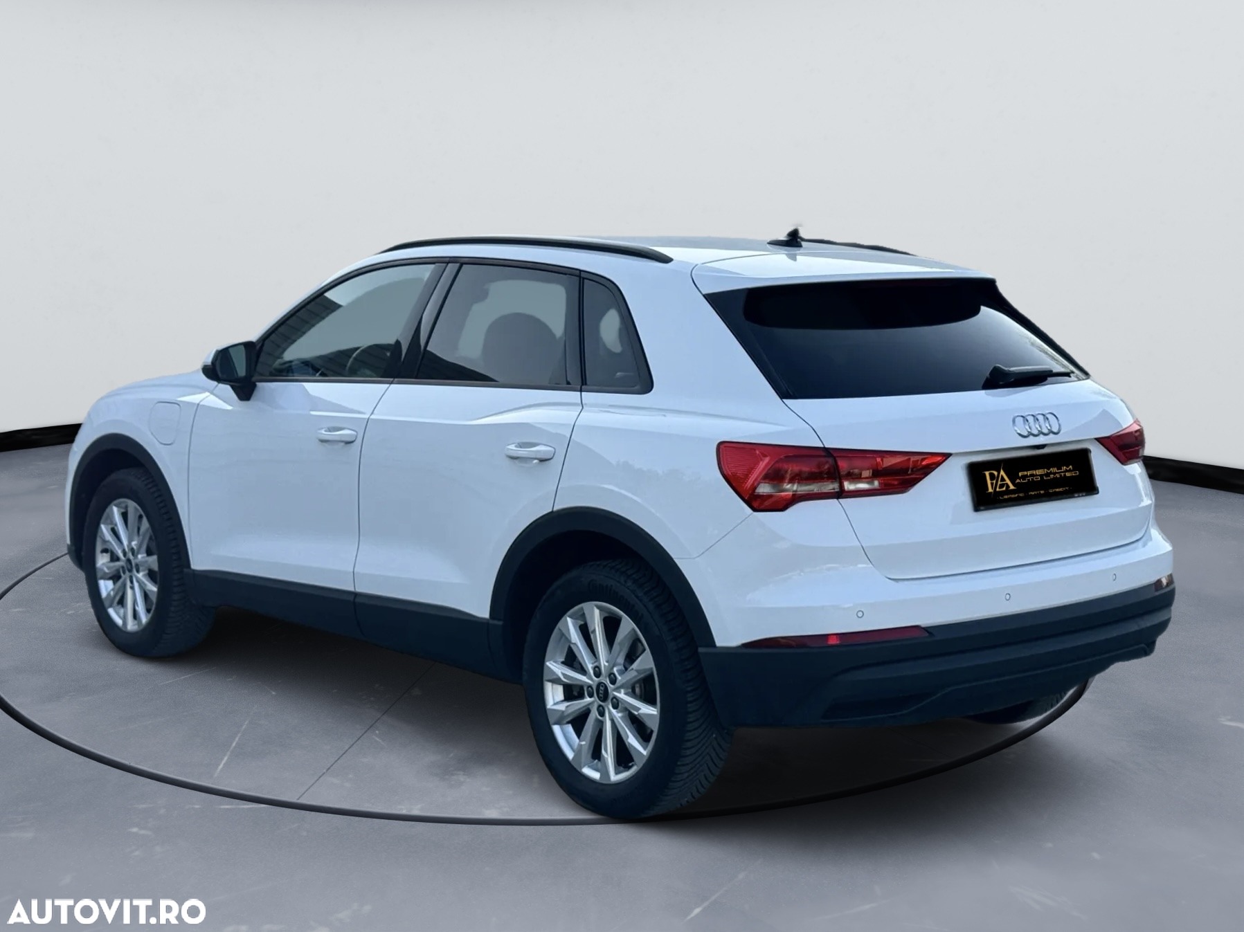 Audi Q3 45 TFSIe S tronic - 5