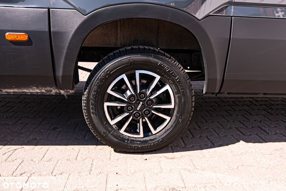 Iveco Daily 35S18 L4H2 Hi-Matic 3.0 180KM - 29