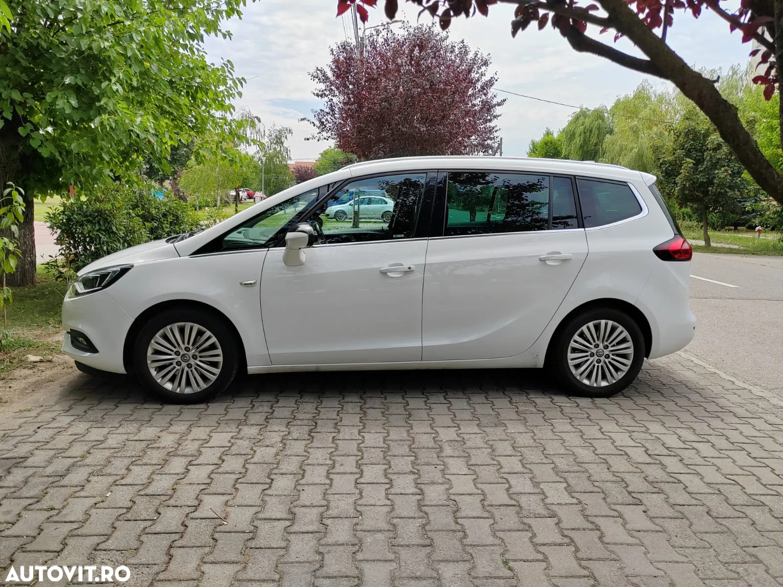 Opel Zafira - 3