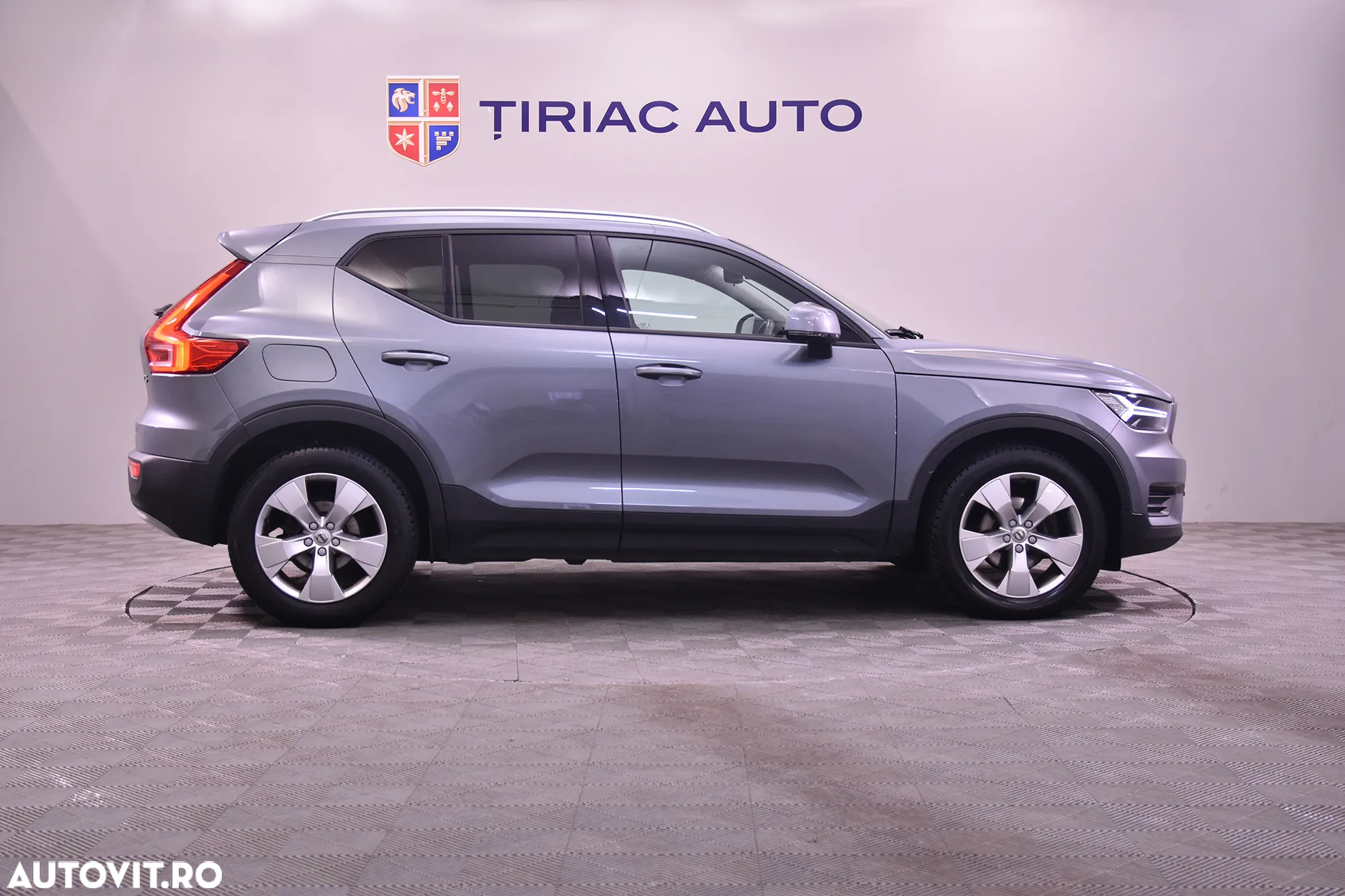 Volvo XC 40 - 6