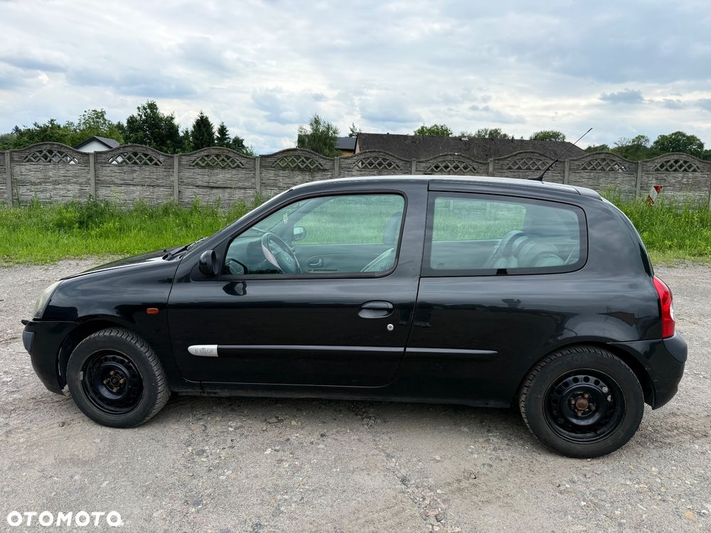 Renault Clio 1.4 16V Initiale - 1