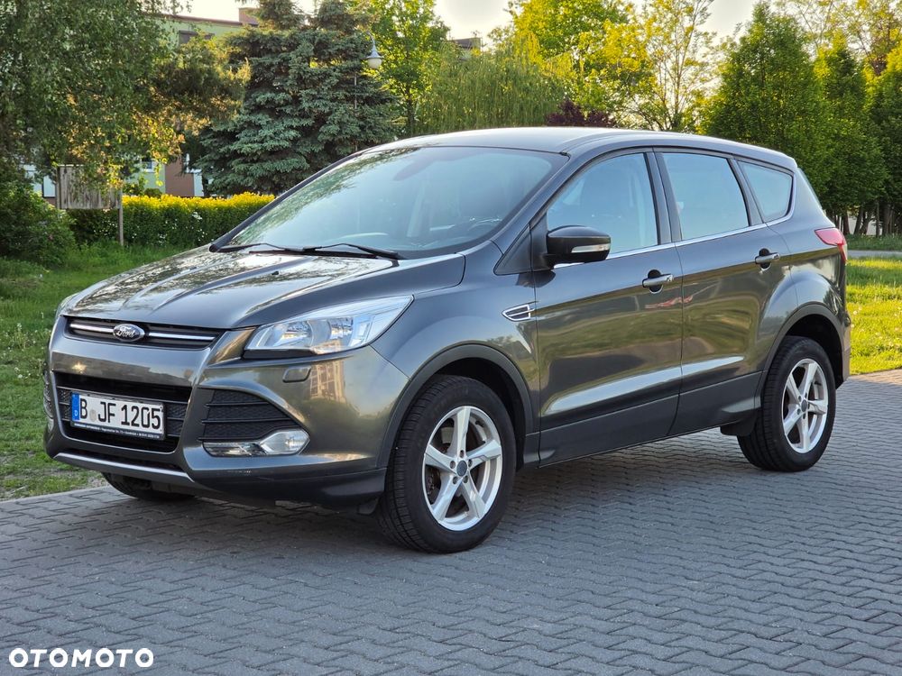 Ford Kuga 1.6 EcoBoost 2x4 Titanium - 1