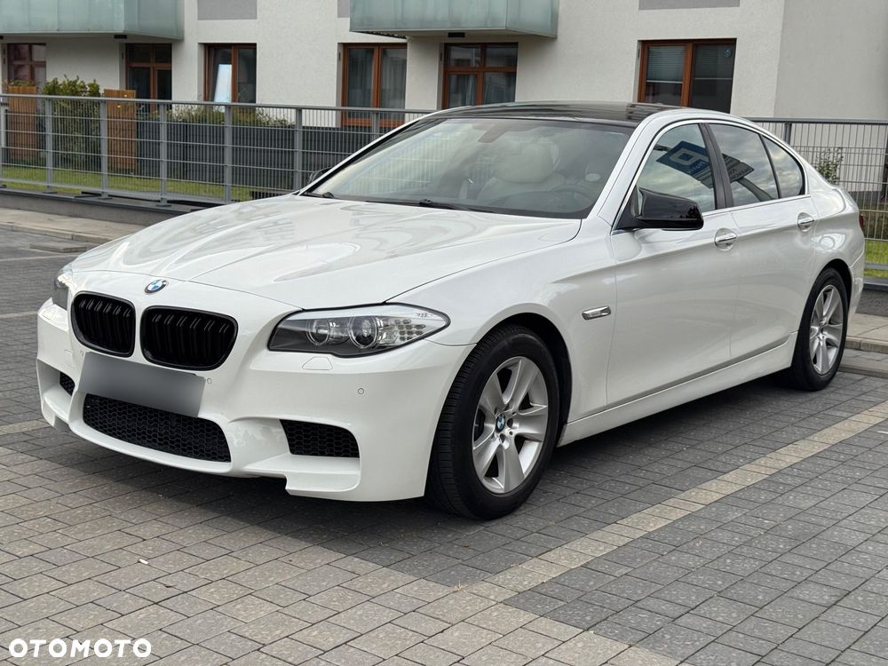 BMW Seria 5 528i - 3