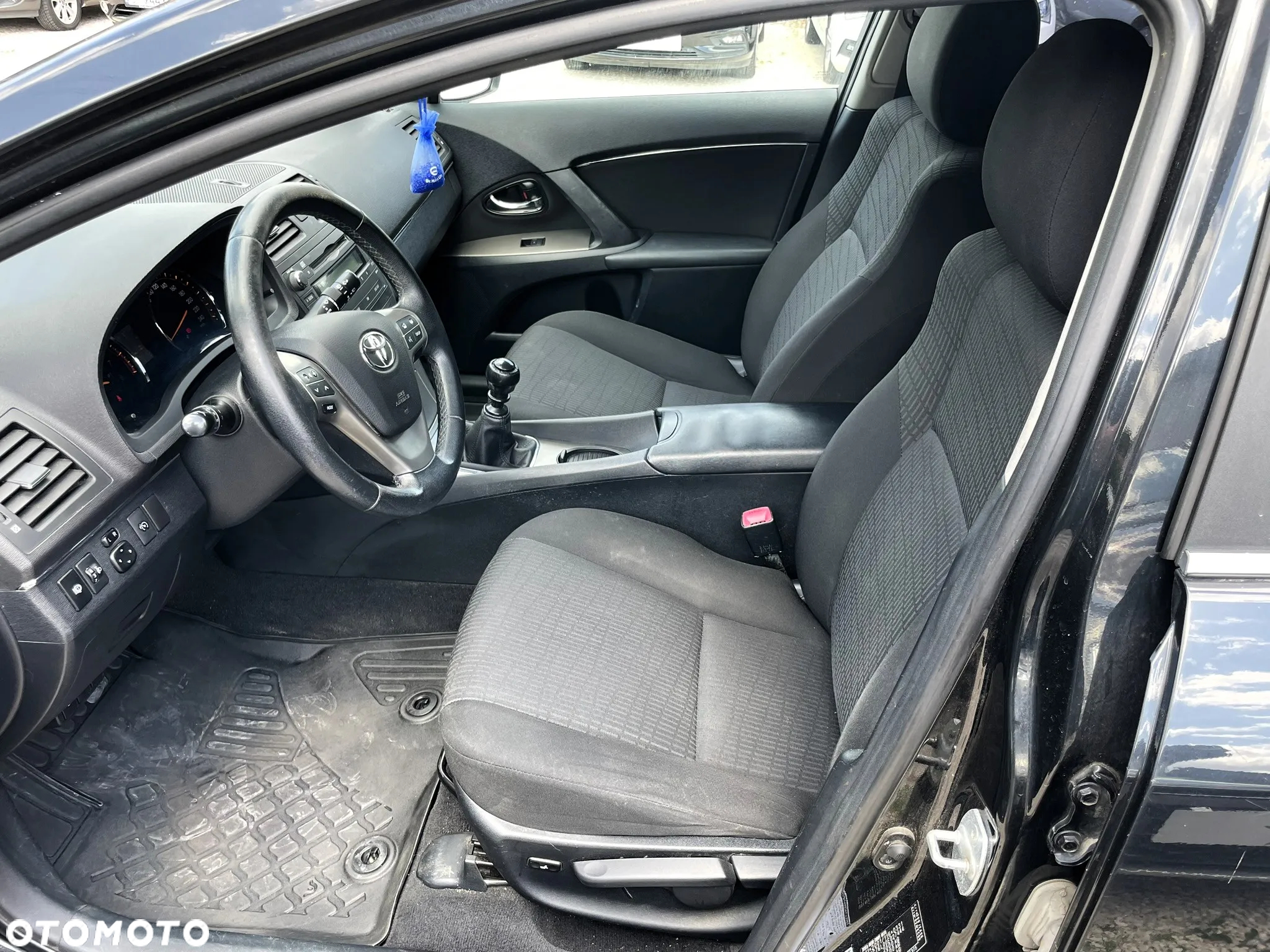 Toyota Avensis 1.8 Business Edition - 9