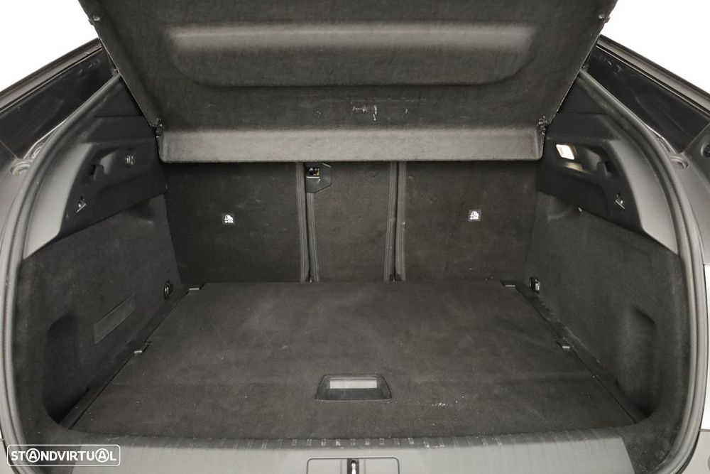 Peugeot 3008 1.2 Hybrid Allure e-DCS6 - 24