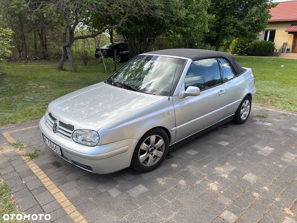 Volkswagen Golf Cabrio 2.0 - 6