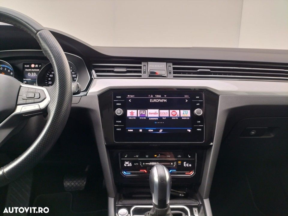 Volkswagen Passat - 9