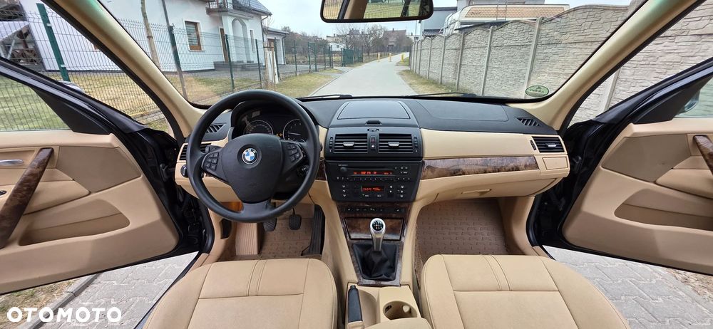 BMW X3 xDrive25i - 27