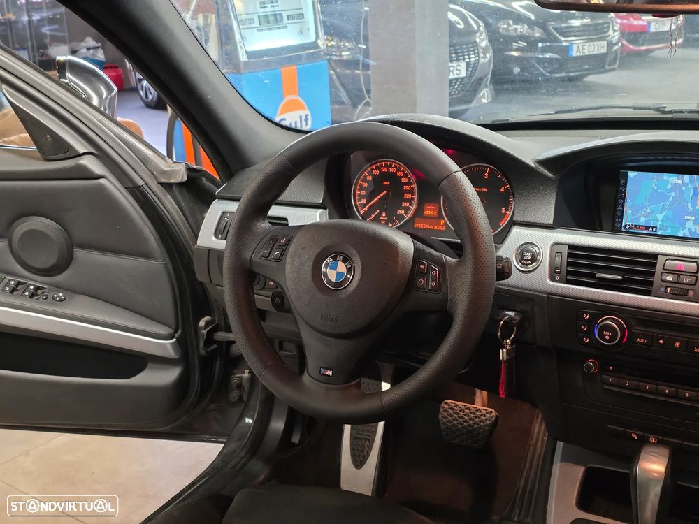 BMW 320 d Navigation Auto - 8