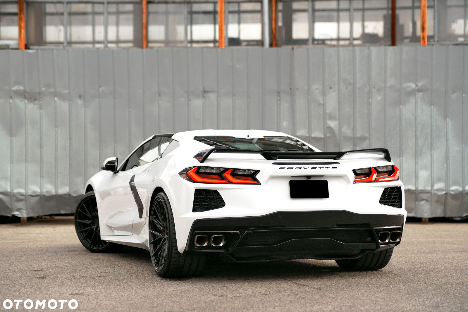 Chevrolet Corvette - 18