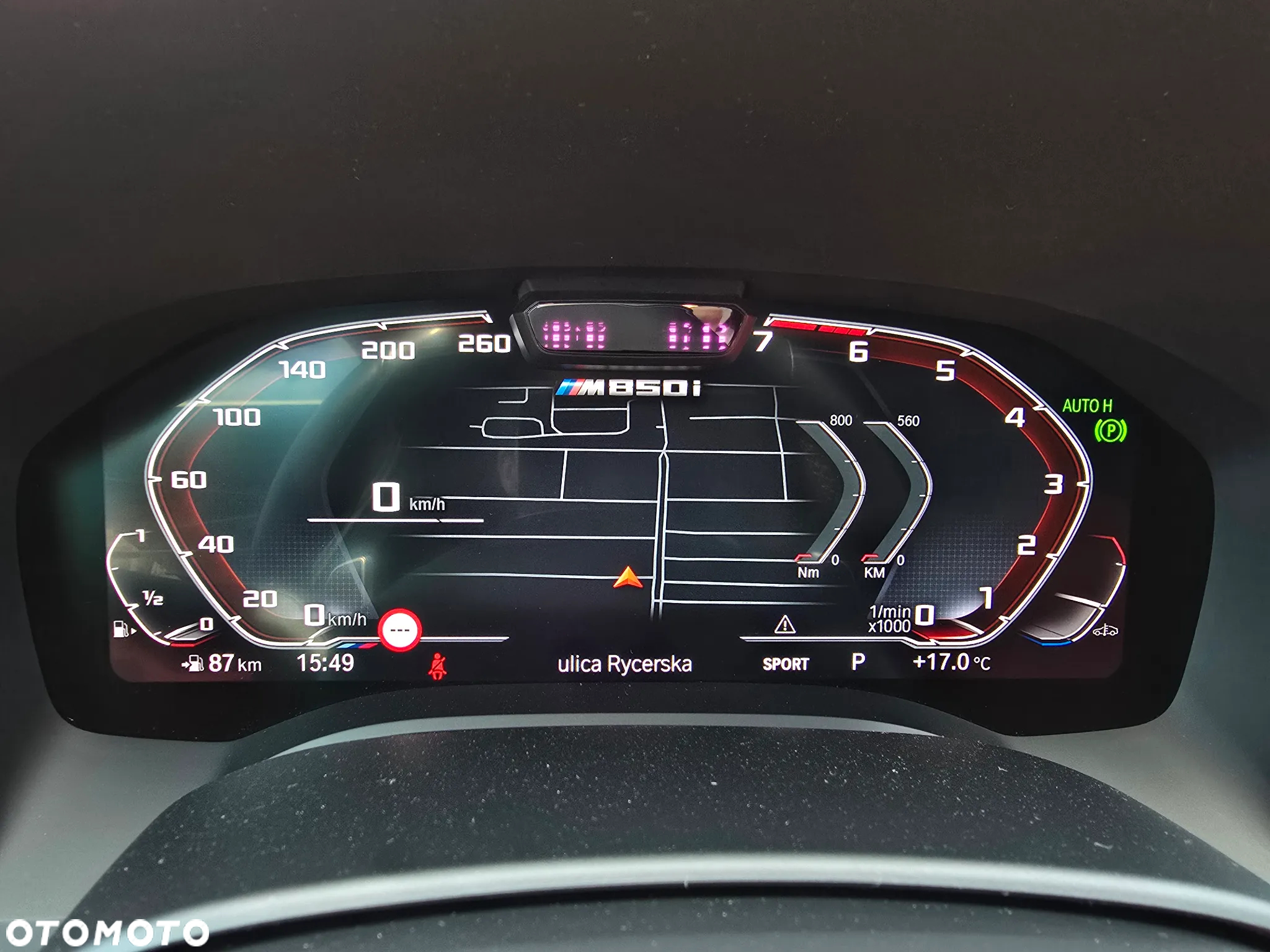 BMW Seria 8 M850i xDrive - 23