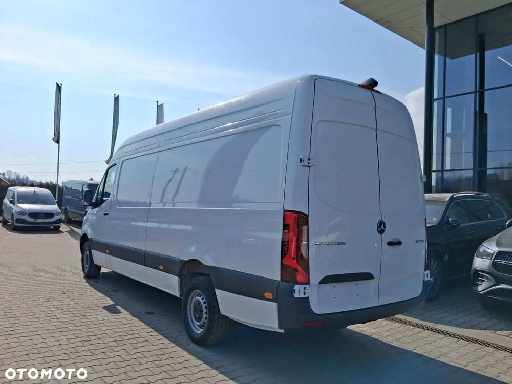 Mercedes-Benz Sprinter - 3