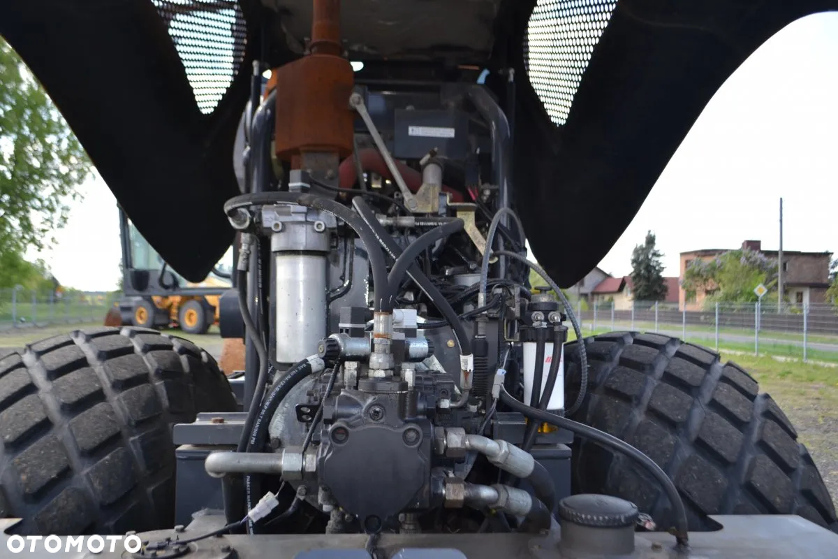 Case 1110EX-D - 23