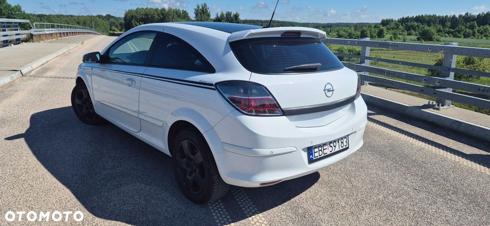 Opel Astra - 4