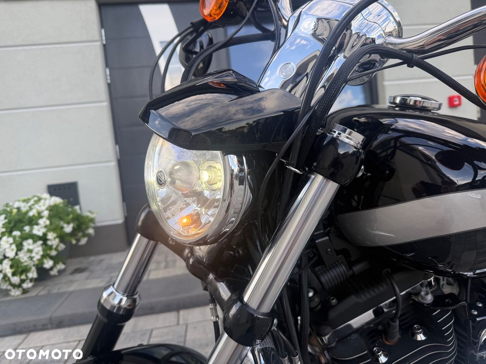 Harley-Davidson Sportster Custom 1200C - 16