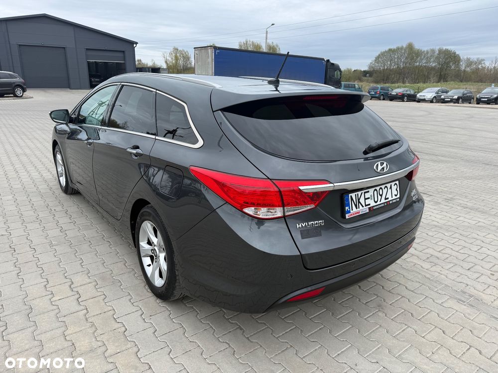 Hyundai i40 i40cw 1.7 CRDi Fifa World Cup Edition - 8